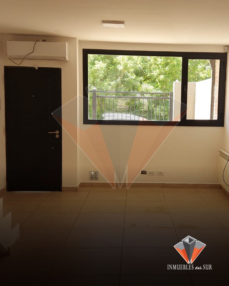 VENTA DUPLEX EN POZO 